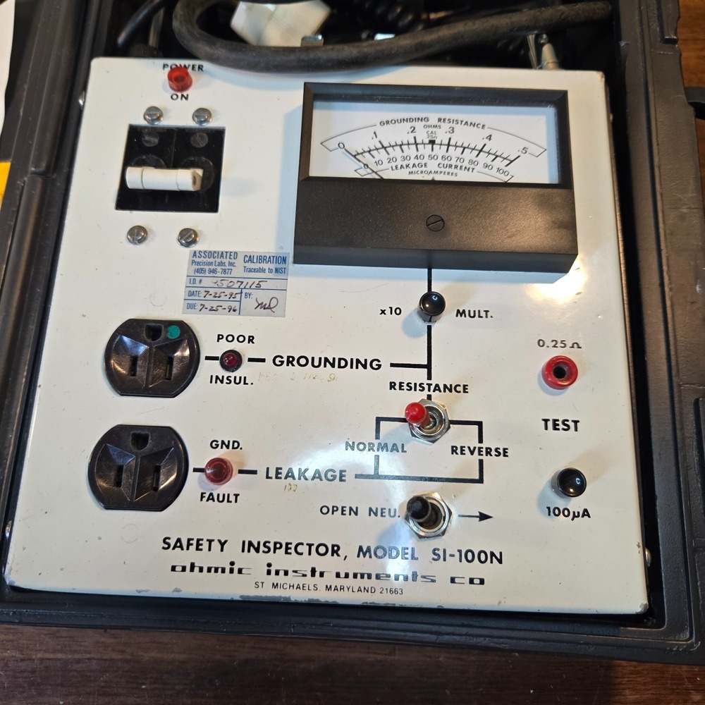 Ohmic Instruments SI-100N Instrument Safety Inspector Test equipment - Picture 2 of 9
